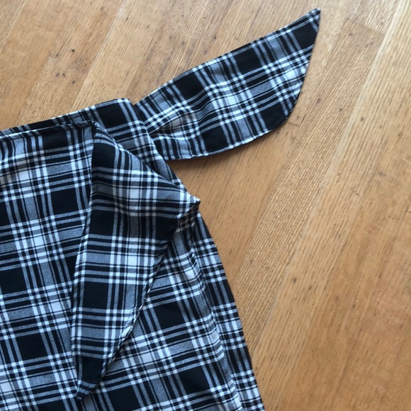Plaid Skirt - Picture 4 of 5
